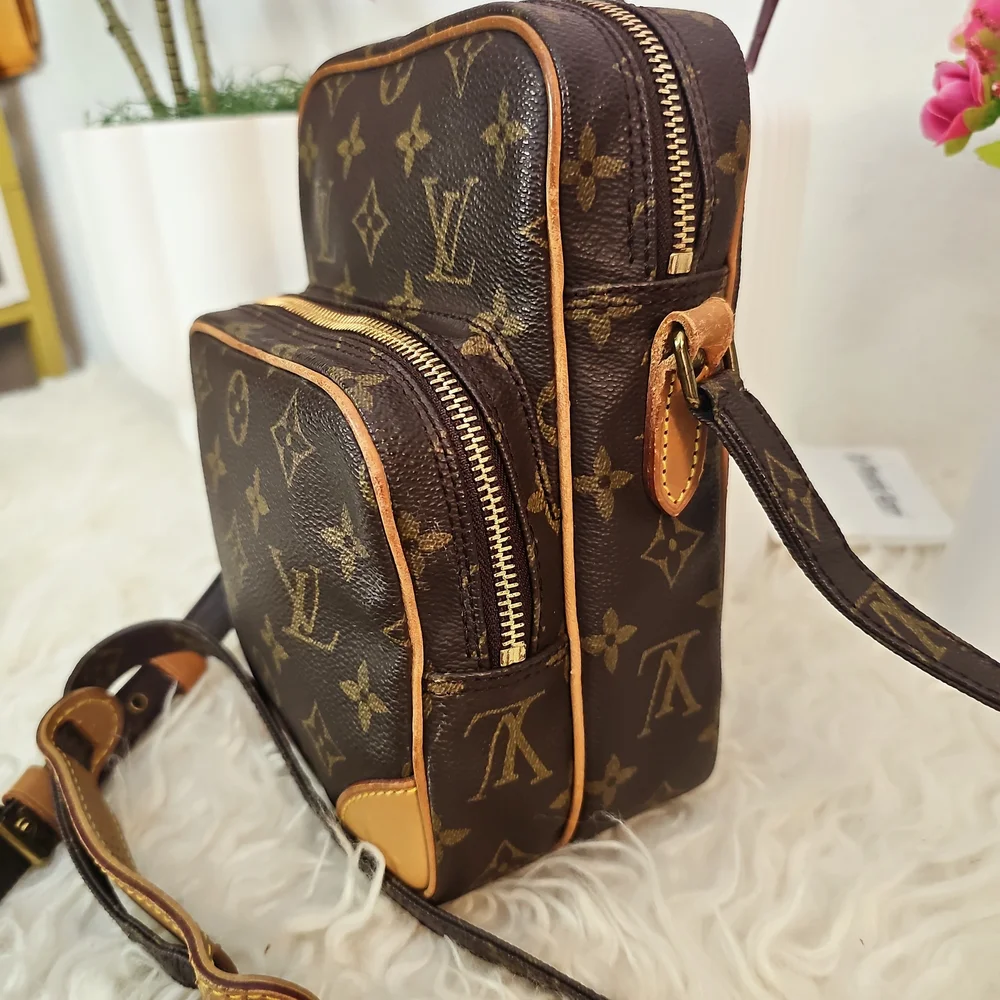 Louis Vuitton Monogram Brown and Tan Crossbody Bag - Picture 14 of 16